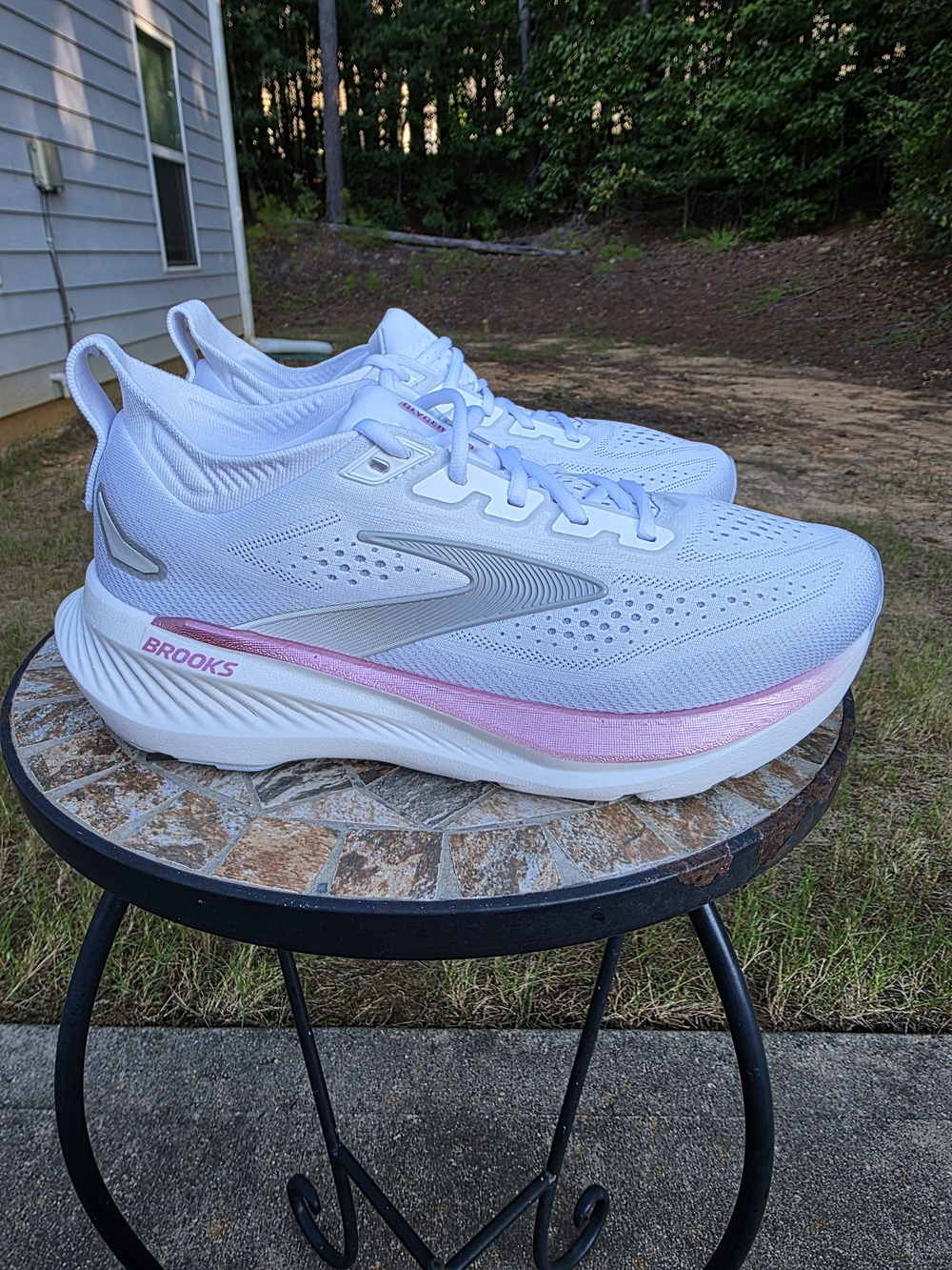 Brooks Glycerin 23 1204651B133 White/Harbor Mist Running Shoe Women Sz 9 Worn 2x